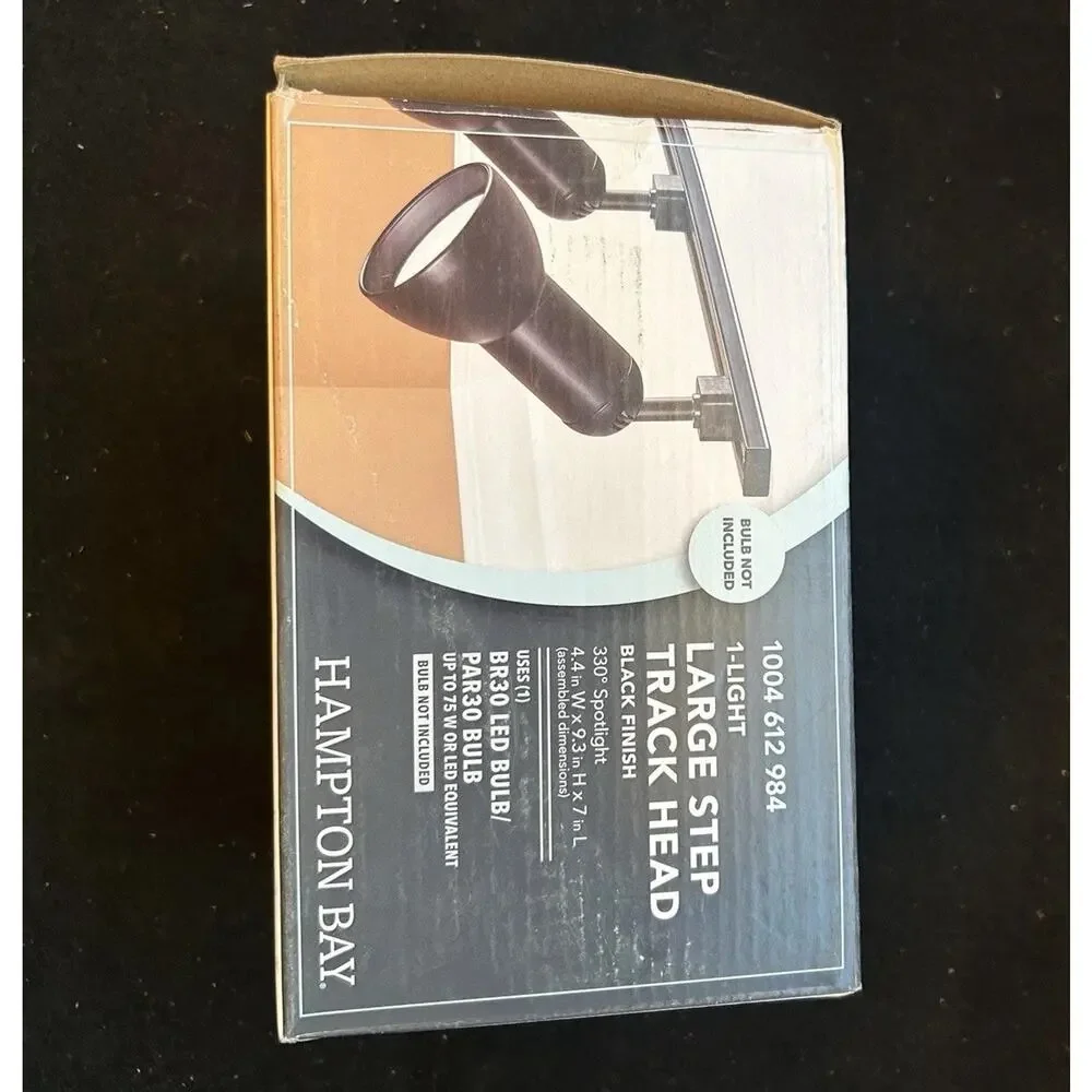 1-Light Black Linear Track Lighting R30/PAR30 Large Step Head